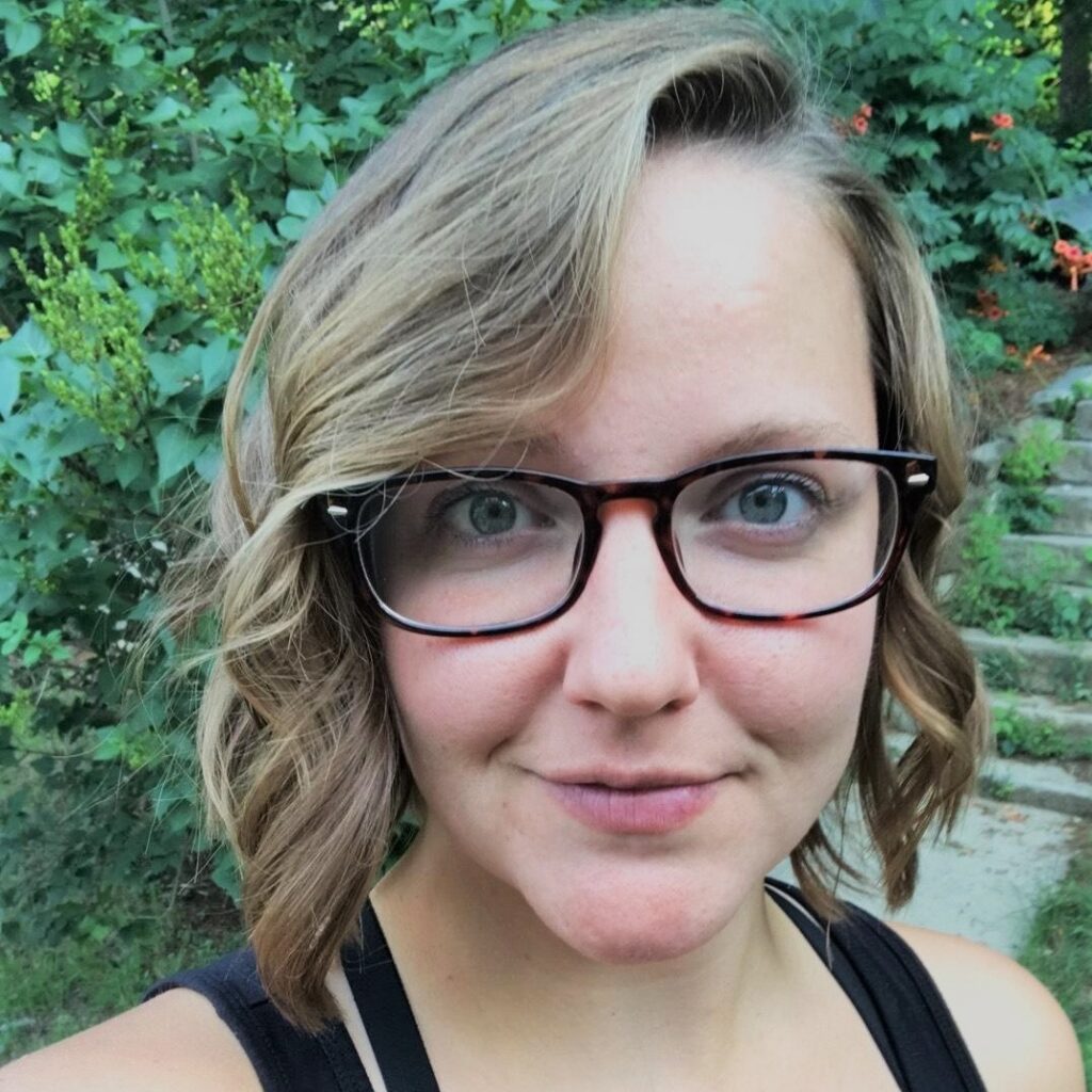Working Tourist: Selfie of Respiratory Therapist, Alisha Ross