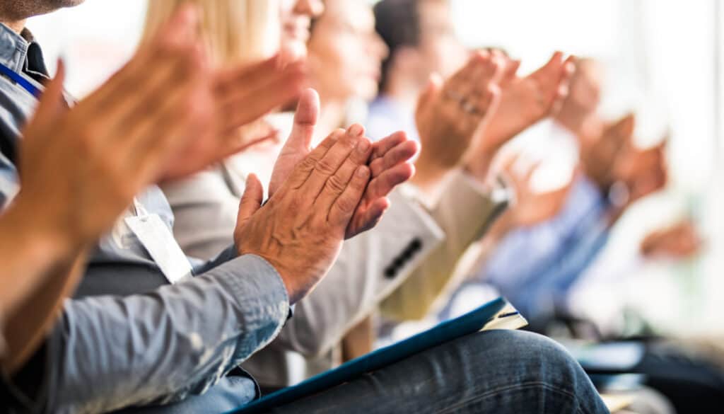 Image: Audience clapping